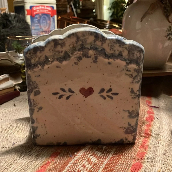 Heart and splatters Boothe 1990 ceramic napkin holder - Picture 3 of 6